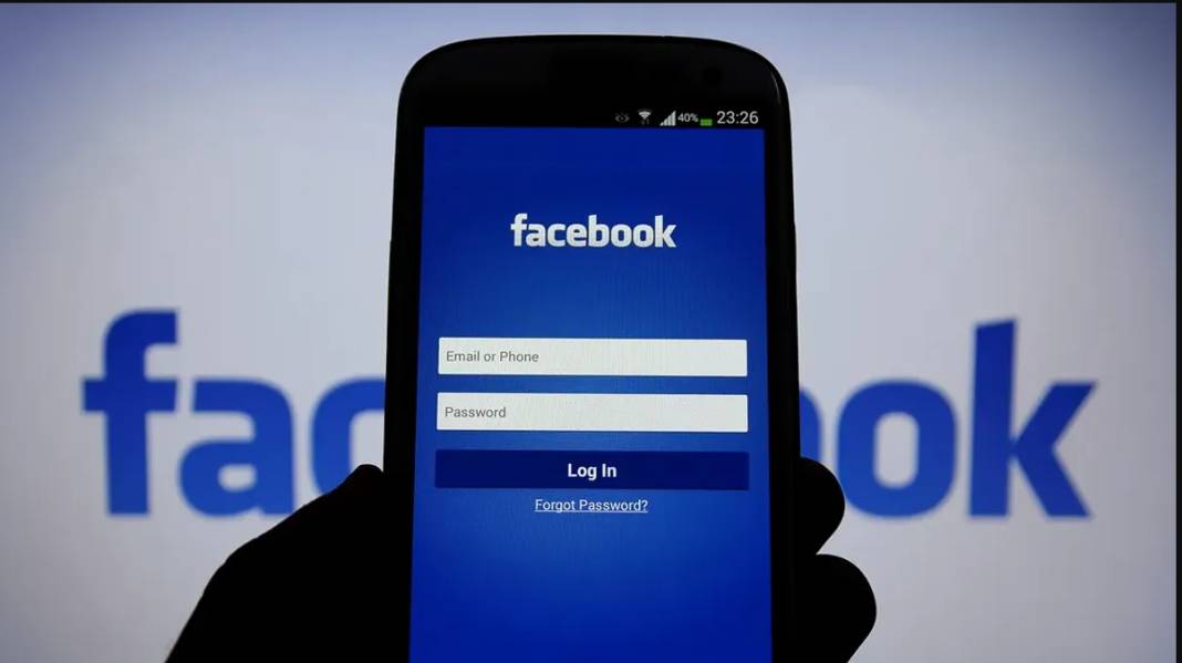 Facebook bir döneme damga vuran eski özelliğini geri getiriyor. Yıllar önce herkes kullanıyordu 8
